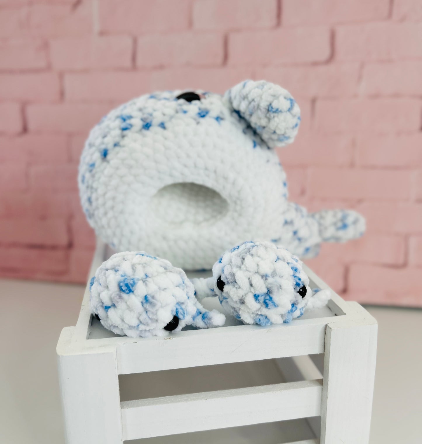 Mumma Whale + Babies - Crochet Soft Toy